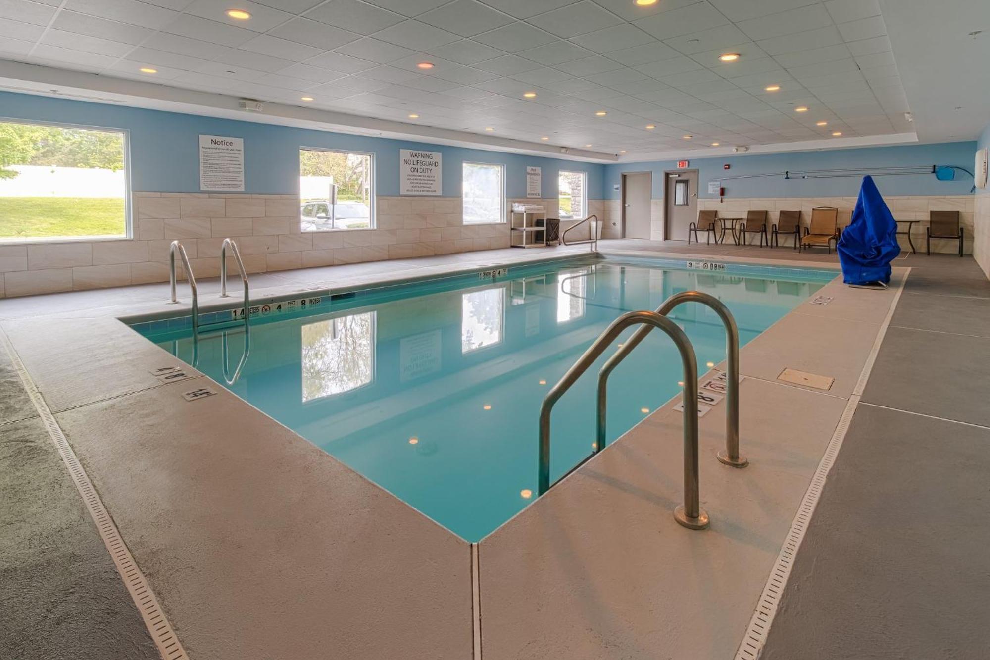 Holiday Inn Express Hartford-Newington By Ihg Екстер'єр фото