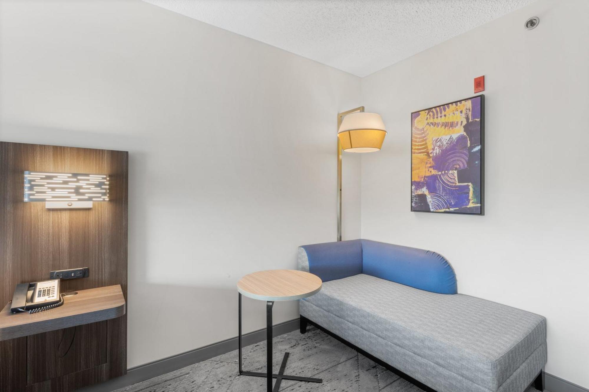 Holiday Inn Express Hartford-Newington By Ihg Екстер'єр фото
