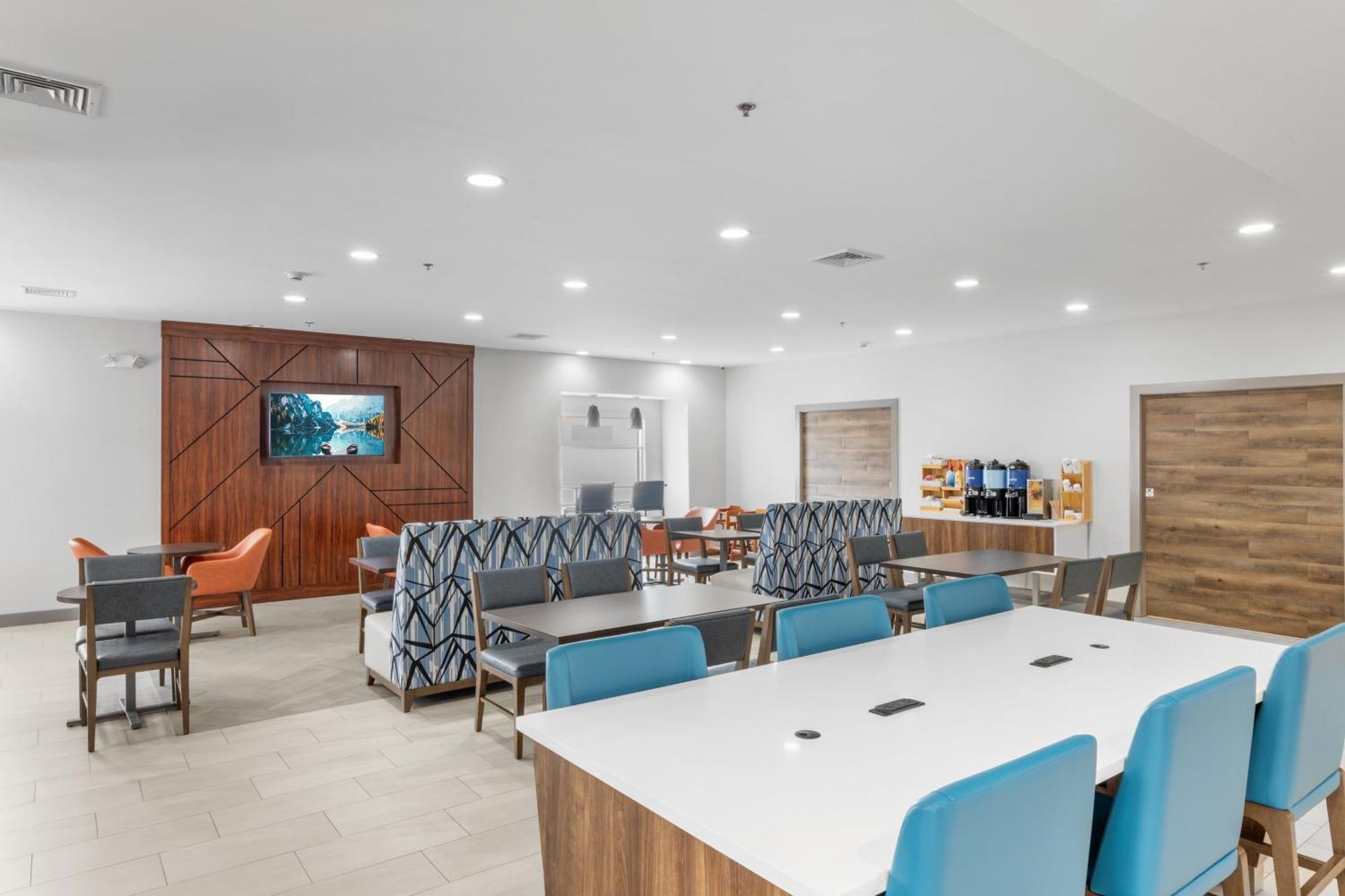 Holiday Inn Express Hartford-Newington By Ihg Екстер'єр фото